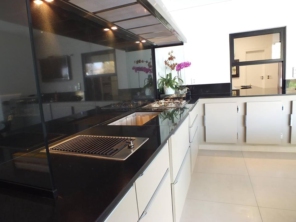 Foto de Graza Cozinhas e Armários em Araçatuba, SP por Solutudo