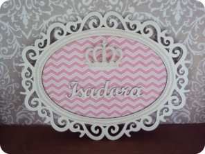 Placas personalizadas com nome do bebê para decorar quartinhos e maternidades.