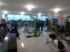 Foto de Parafuso Cross Gym em Foz do Iguaçu, PR por Solutudo