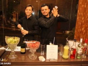 Foto de Água Benta Bartenders em Bauru, SP por Solutudo