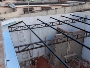 Foto de Monteiro Calhas em Jaboticabal, SP por Solutudo