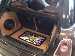 Foto de Box Auto Center em Joinville, SC por Solutudo