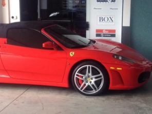 Foto de Box Auto Center em Joinville, SC por Solutudo