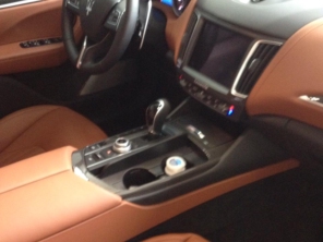 Foto de Box Auto Center em Joinville, SC por Solutudo