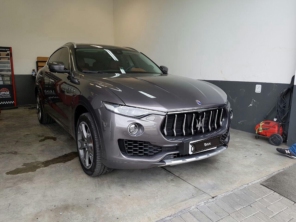 Foto de Box Auto Center em Joinville, SC por Solutudo