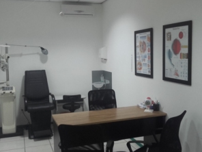 Foto de Visão Nítida Centro de Optometria em Joinville, SC por Solutudo
