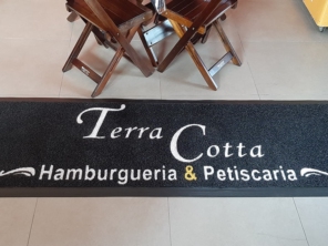 Foto de Design Kap Bauru - Tapetes Personalizados em Bauru, SP por Solutudo