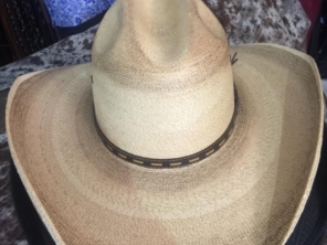 Foto de Loja do Cowboy em Santa Cruz do Rio Pardo, SP por Solutudo