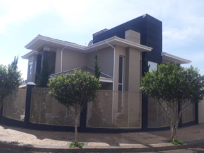 Nós da RS pinturas estamos a mais de 5 anos no mercado, e temos qualidade em nossos serviçoes e preço justo para quem busca nosso trabalho. Temos comprometimento em tudo pra deixar a sua casa mais bonita e aconchegante. Fazemos o seu orçamento sem compromisso e temos muito mais vantagens pra você! Realizamos acabamentos com textura, grafiato, marmorizato, toque de brilho, pintura de telhado, de madeiras e ferragens em geral.