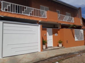 Nós da RS pinturas estamos a mais de 5 anos no mercado, e temos qualidade em nossos serviçoes e preço justo para quem busca nosso trabalho. Temos comprometimento em tudo pra deixar a sua casa mais bonita e aconchegante. Fazemos o seu orçamento sem compromisso e temos muito mais vantagens pra você! Realizamos acabamentos com textura, grafiato, marmorizato, toque de brilho, pintura de telhado, de madeiras e ferragens em geral.