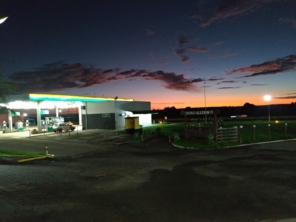 Foto de Posto Alecrim em Santa Cruz do Rio Pardo, SP por Solutudo