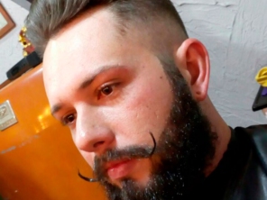 Foto de Barbearia Don Hermanos em Caraguatatuba, SP por Solutudo
