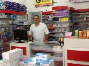 Foto de Drogaria Toledo em Bauru, SP por Solutudo