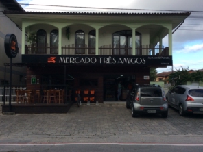 Foto de Mercado Três Amigos em Joinville, SC por Solutudo