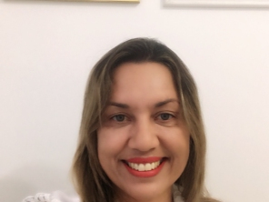 Foto de Dra. Dinah Lúcia Prazeres - Biomedicina Estética em Caraguatatuba, SP por Solutudo