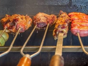 Foto de Sr. Churrasco em Botucatu, SP por Solutudo