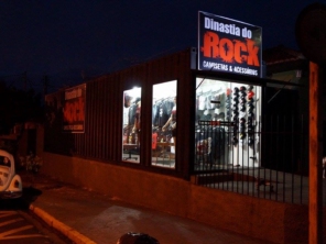 Foto de Dinastia Do Rock em Santa Cruz do Rio Pardo, SP por Solutudo