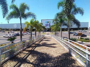 Foto de Ipê Shopping em Mineiros, GO por Solutudo