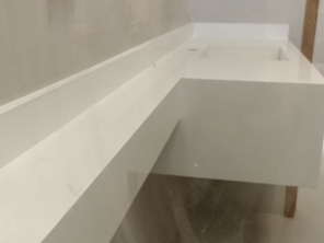 Foto de Casa do Porcelanato FB em Adamantina, SP por Solutudo