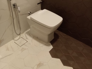 Foto de Casa do Porcelanato FB em Adamantina, SP por Solutudo