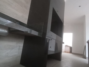Foto de Casa do Porcelanato FB em Adamantina, SP por Solutudo