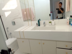 Foto de Casa do Porcelanato FB em Adamantina, SP por Solutudo