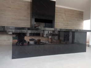 Foto de Casa do Porcelanato FB em Adamantina, SP por Solutudo