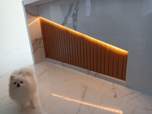 Foto de Casa do Porcelanato FB em Adamantina, SP por Solutudo