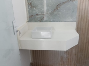 Foto de Casa do Porcelanato FB em Adamantina, SP por Solutudo