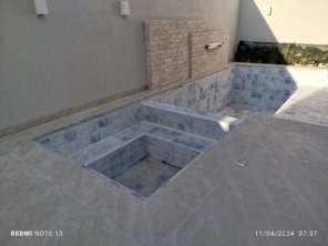 Foto de Casa do Porcelanato FB em Adamantina, SP por Solutudo