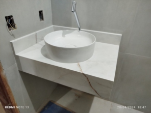 Foto de Casa do Porcelanato FB em Adamantina, SP por Solutudo