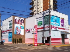 Foto de Natfarma Rede Inova em Lençóis Paulista, SP por Solutudo