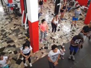 Nós da Omega Gym temos uma localização privilegiada e de fácil acesso.

Sempre oferecemos o desenvolvimento de atividades físicas que proporcionem prazer, satisfação e bem estar. Levando em conta a sua saúde física e emocional.

Somos uma equipe de profissionais, e estamos a disposição para atender seus objetivos, expectativas e necessidades. Nosso maior desejo é que seu investimento seja valorizado e que todos tenham uma melhora na qualidade de vida.