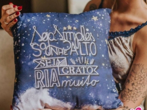 Seja simples, sonhe alto, seja grato, ria muito! A linha Galaxy é perfeita para começar o dia com boas energias!