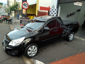 Foto de Esteticar Garagem em Assis, SP por Solutudo