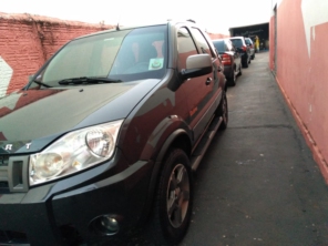 Foto de Esteticar Garagem em Assis, SP por Solutudo