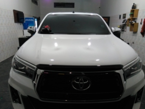 Foto de Esteticar Garagem em Assis, SP por Solutudo