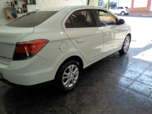 Foto de Esteticar Garagem em Assis, SP por Solutudo