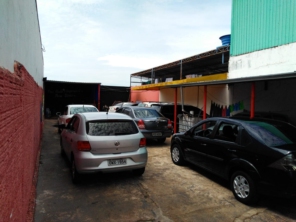 Foto de Esteticar Garagem em Assis, SP por Solutudo