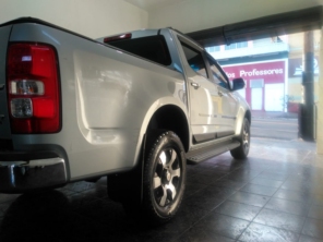 Foto de Esteticar Garagem em Assis, SP por Solutudo