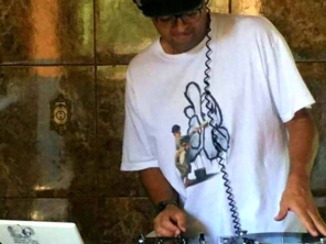 Foto de DJ Adriano Ribeiro em Jundiaí, SP por Solutudo