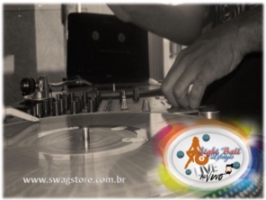 Foto de DJ Adriano Ribeiro em Jundiaí, SP por Solutudo