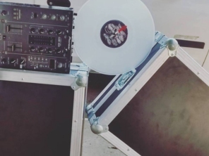 Foto de DJ Adriano Ribeiro em Jundiaí, SP por Solutudo