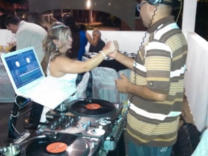 Foto de DJ Adriano Ribeiro em Jundiaí, SP por Solutudo