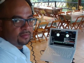 Foto de DJ Adriano Ribeiro em Jundiaí, SP por Solutudo