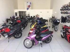 Foto de Moto Ativa Multimarcas em Itatiba, SP por Solutudo