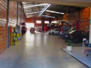 Foto de Auto center Flr em Lençóis Paulista, SP por Solutudo