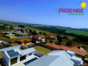 Foto de PROENGE 34anos Solar Fotovoltaica em Boituva, SP por Solutudo