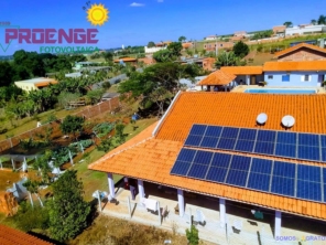 Foto de PROENGE 34anos Solar Fotovoltaica em Boituva, SP por Solutudo