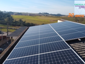 Foto de PROENGE 34anos Solar Fotovoltaica em Boituva, SP por Solutudo